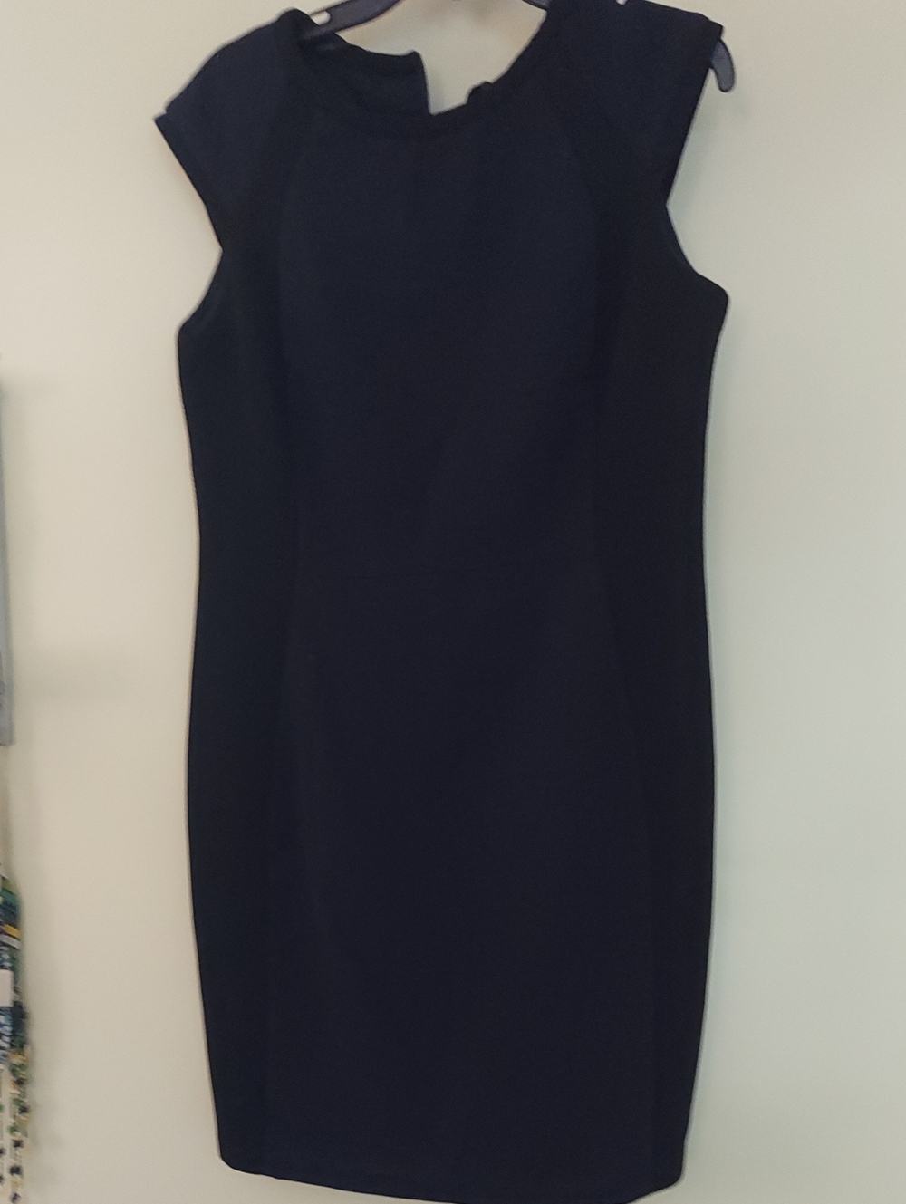 Andrew Marc Navy/Black Cap-Sleeve Midi Sheath Dress